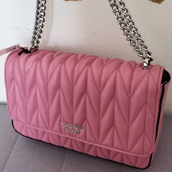 Victoria's Secret Chevron Quilted Chain Strap bag - Picture 4 of 8
